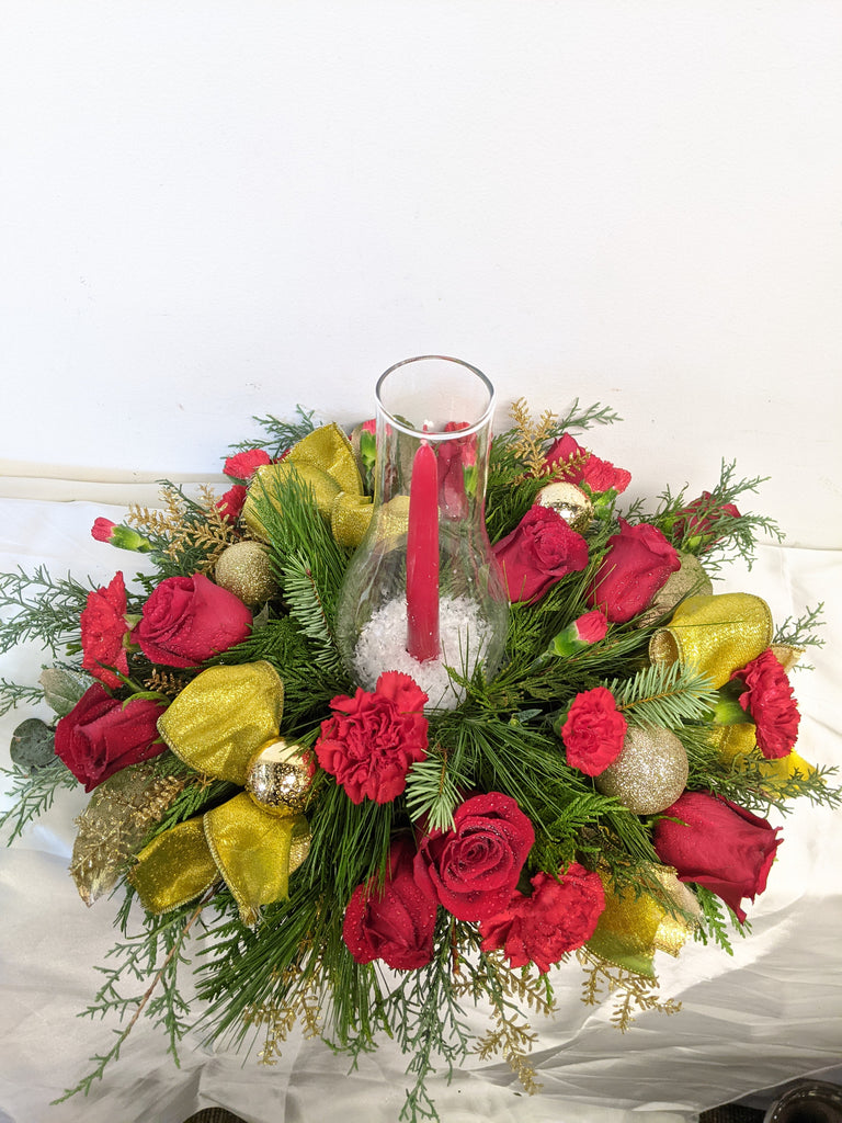 Golden Rouge Hurricane Centrepiece