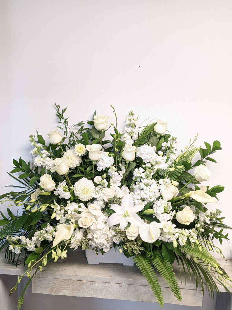 Grand Pretty In White Arrangement