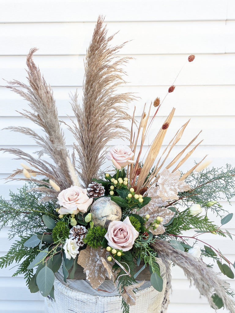 Light Holiday Pampas Arrangement