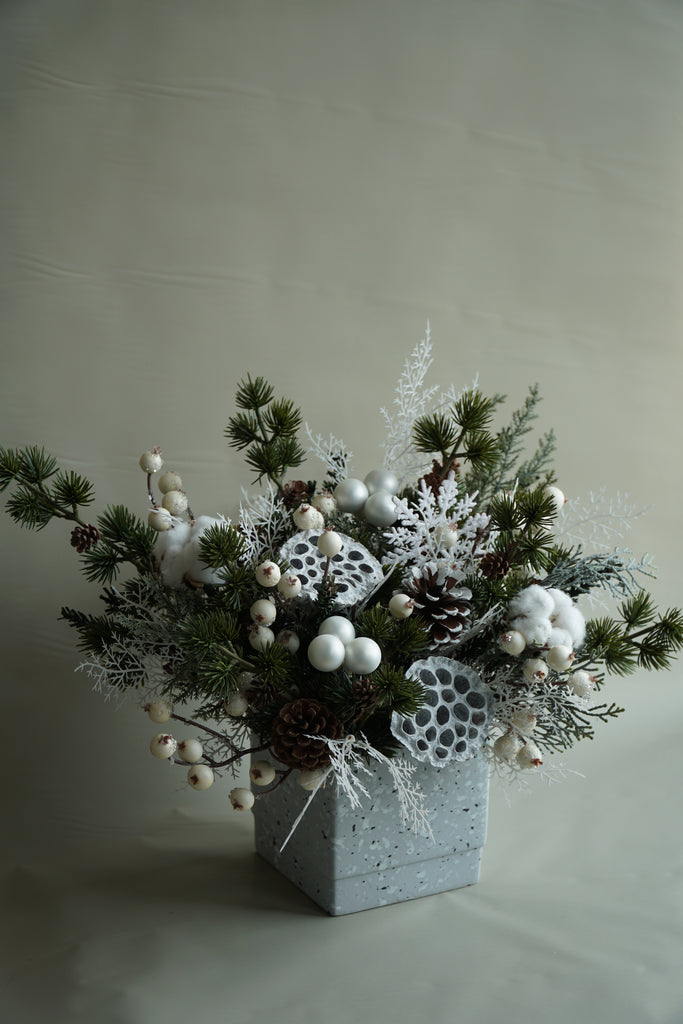 Artificial/Faux Holiday Snowflake Arrangement