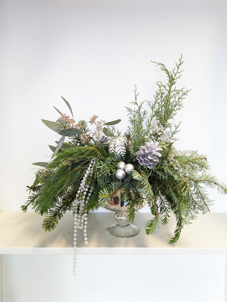 Pearly Holiday Centrepiece