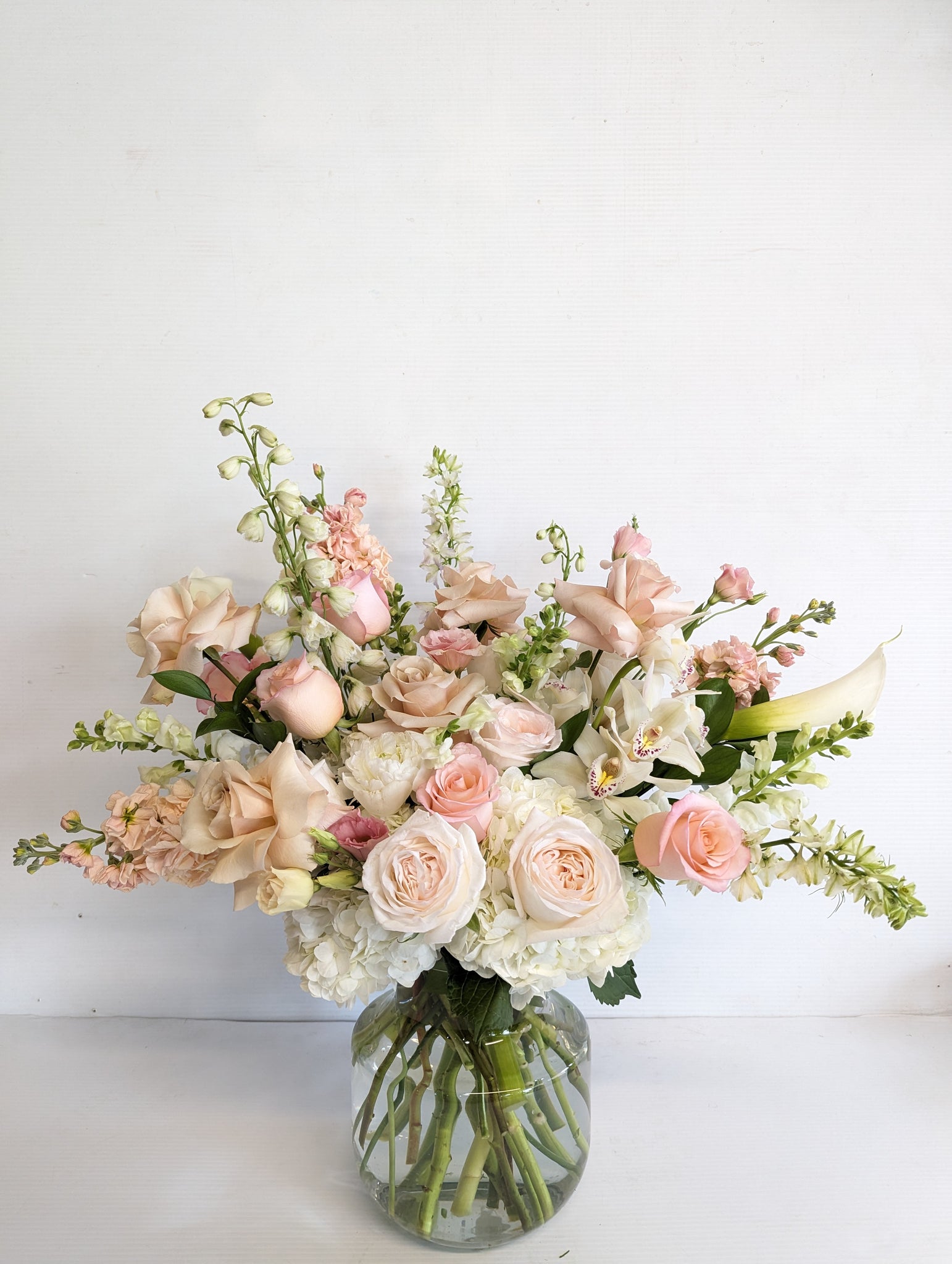 Dusty Rose Elegance Vase Arrangement – Beaudry Flowers