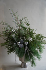 The Pearly Silver Holiday Centrepiece
