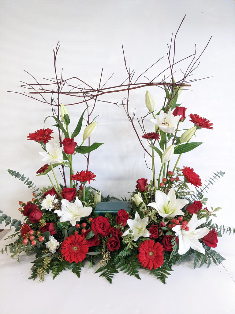 Red & White Natural Urn Tribute