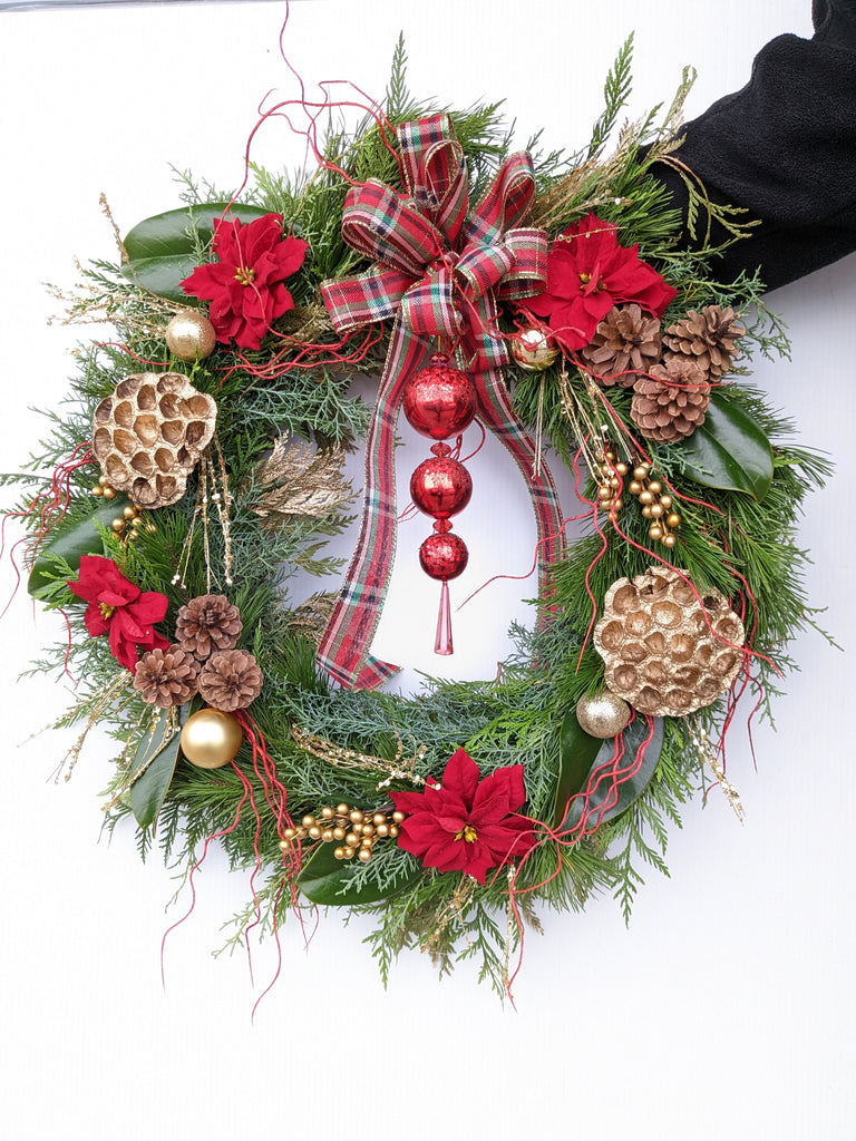 24" Fresh Red Gold Decorated Wreath